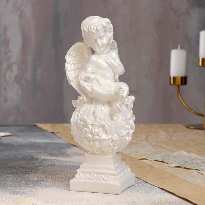 Статуэтка "Ангел на резном шаре" с голубкой, средняя, перламутровая