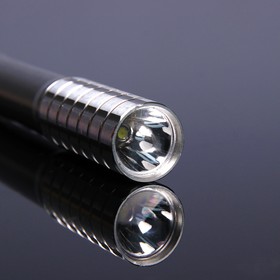 

Фонарь ручной, 1 LED, на рассеивателе грани, хром, 2 АА, 14.5 см