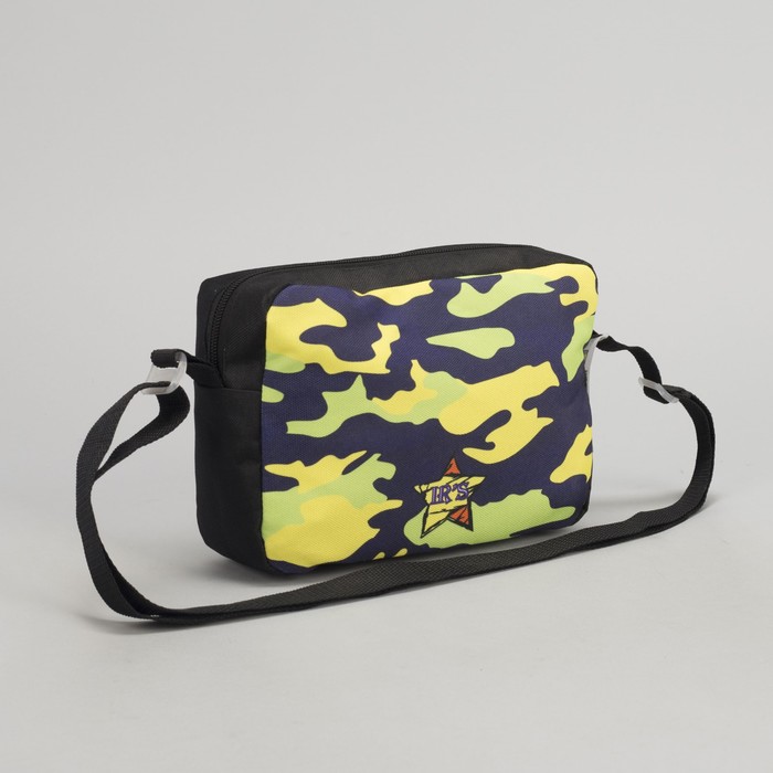 Сумка молодёжная на молнии "Милитари", 2 отдела, регулируемый ремень, чёрный/салатовый/синий