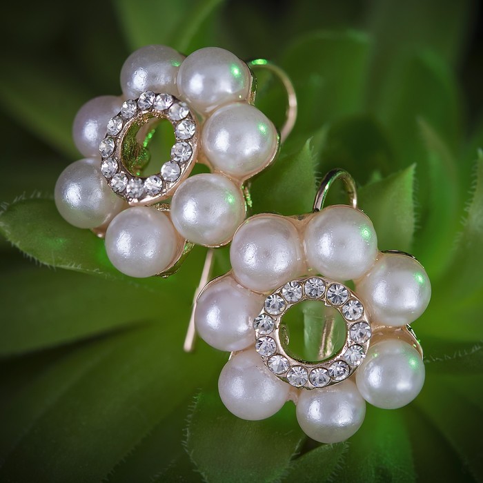 Серьги с жемчугом "Цветок" ромашка малая, цвет молочный в золоте