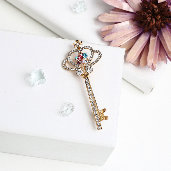Брошь "Ключик волшебный", цветная в золоте
