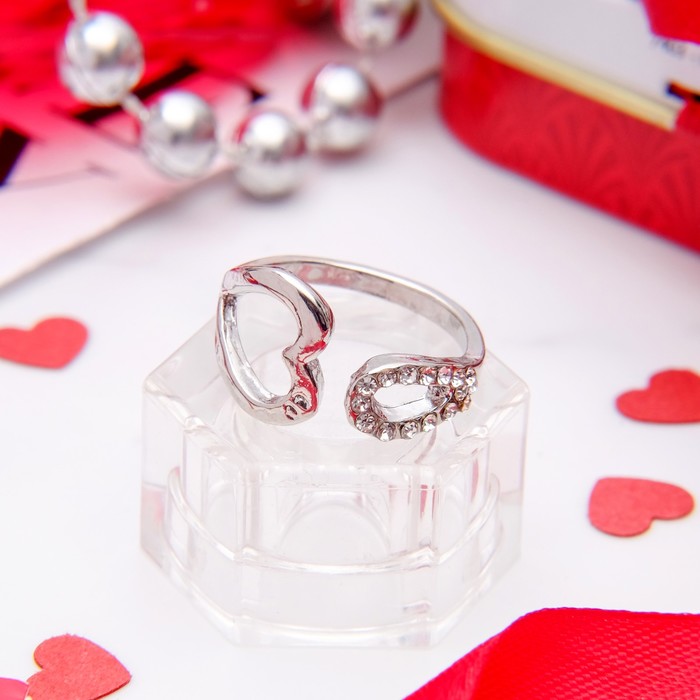 Кольцо "Сердечко", цвет белый в серебре, безразмерное