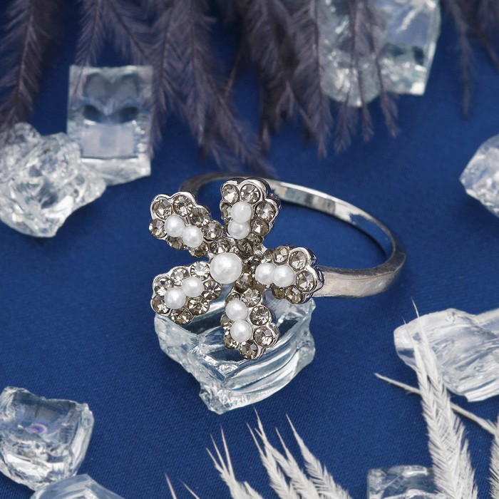 Кольцо "Цветок" жемчужная ромашка, цвет серо-белый в серебре, размер 17, 18, 19 МИКС