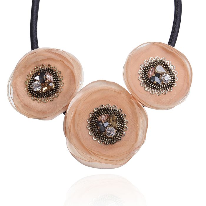 Колье "Циркон" цветочная роскошь, цвет молочный