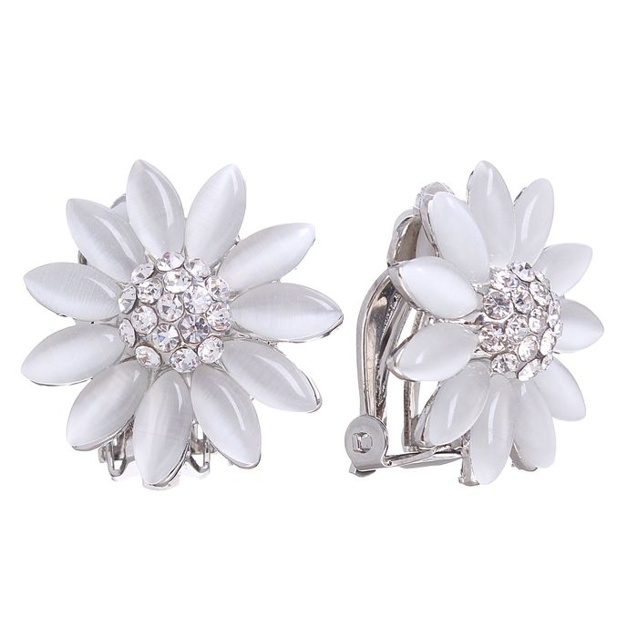 Клипсы "Цветок" ромашка, цвет белый в серебре