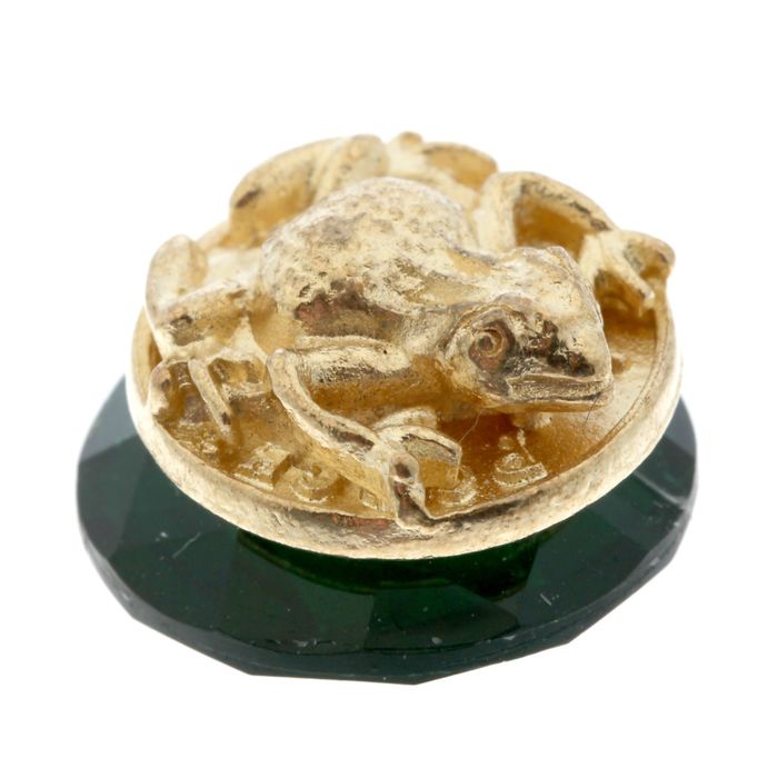 Сувенир-фигурка в кошелек на зеленом камне "Жаба на монете"