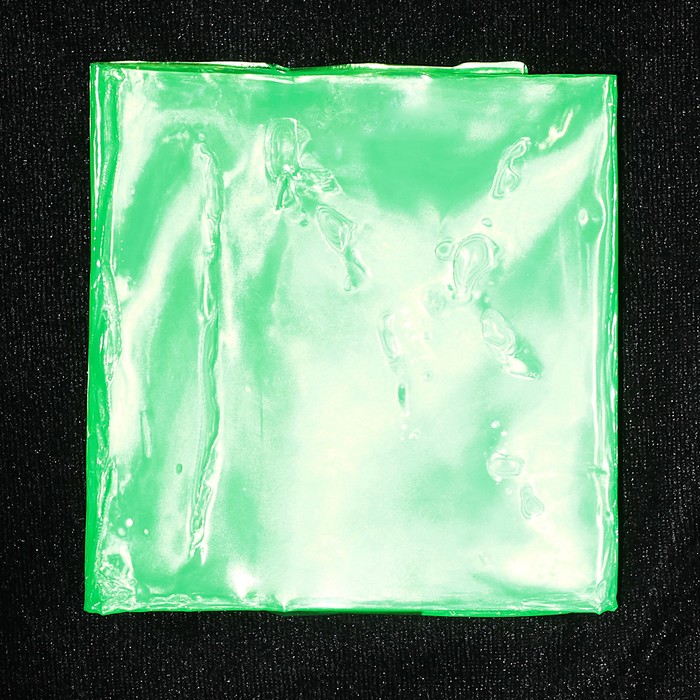 Светоотражающая плёнка, 47,5*47,5*0,1см, цвет зелёный