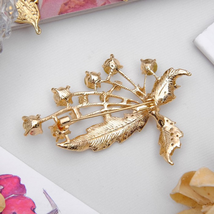 Брошь "Листья" рассеивающиеся, цвет белый в золоте