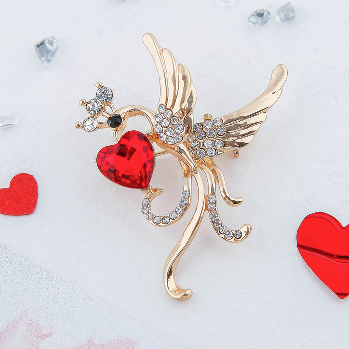 Брошь "Жар-птица" с сердцем, цвет бело-красный в золоте