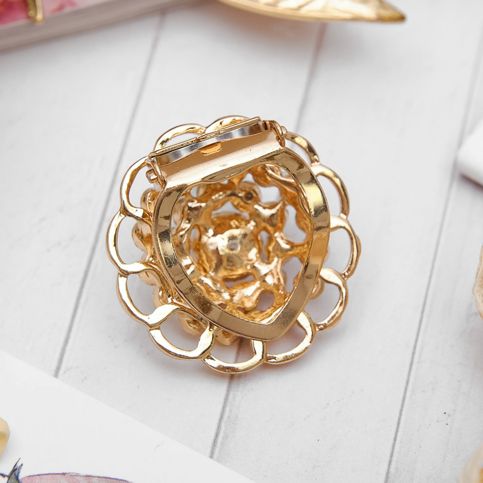 Зажим для платка "Цветок" гербера, цвет белый в золоте