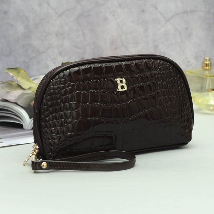 Клатч женский, 4 отдела, с ручкой, цвет коричневый