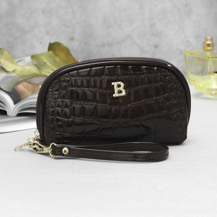 Клатч женский, 4 отдела, с ручкой, цвет коричневый