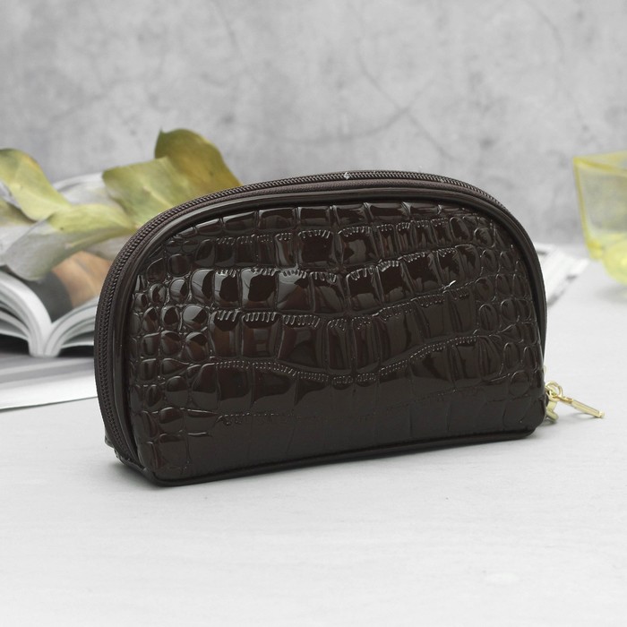 Клатч женский, 4 отдела, с ручкой, цвет коричневый