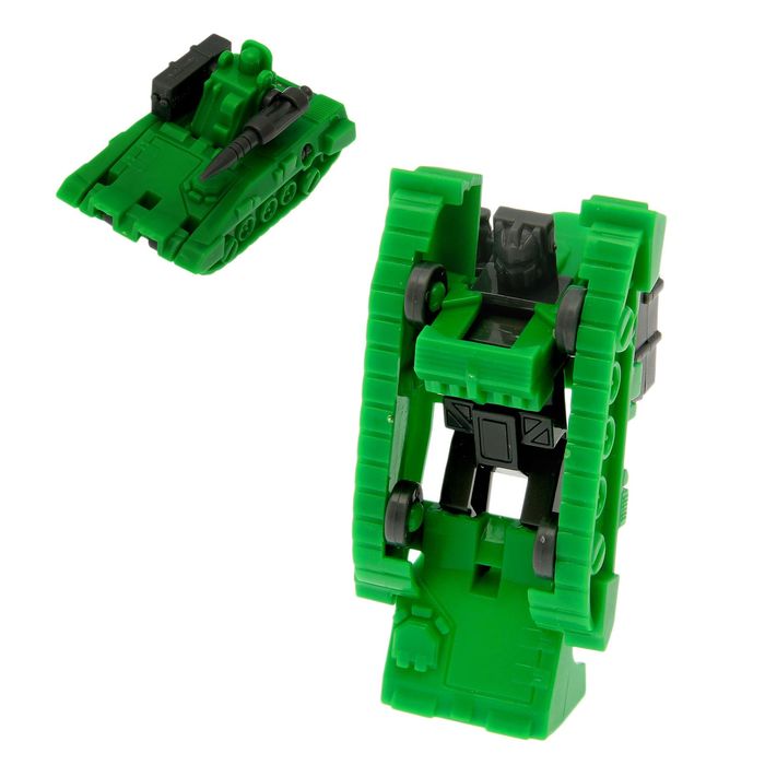 Робот-трансформер «Броневик», цвета МИКС