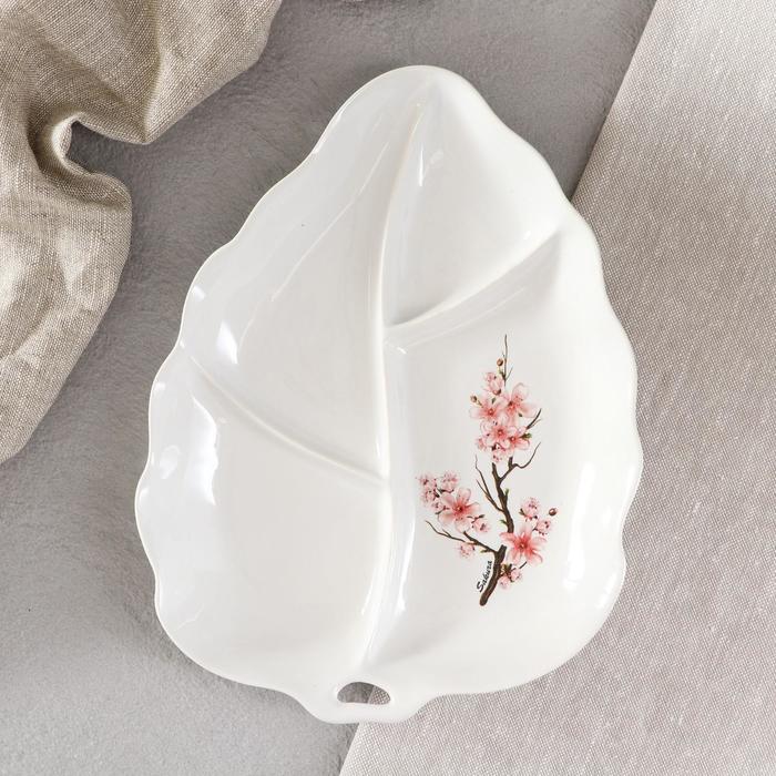 Блюдо "Лист" белое с деколью, микс