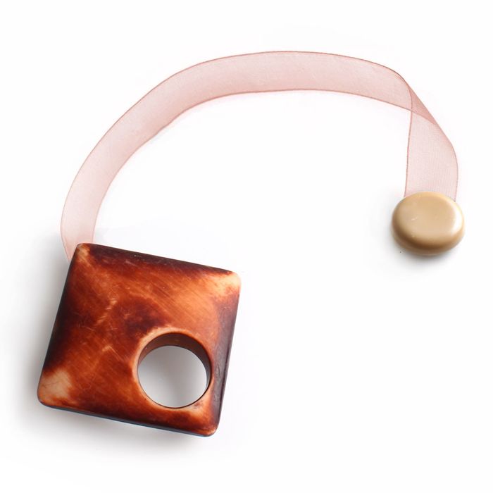 Подхват для штор на ленте "Форест квадрат", цвет коричневый