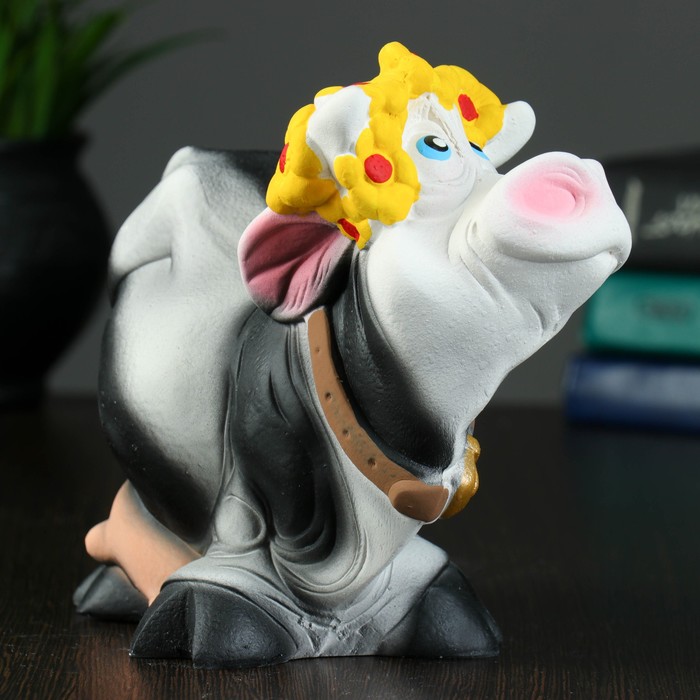 Копилка "Бурёнка с венком"