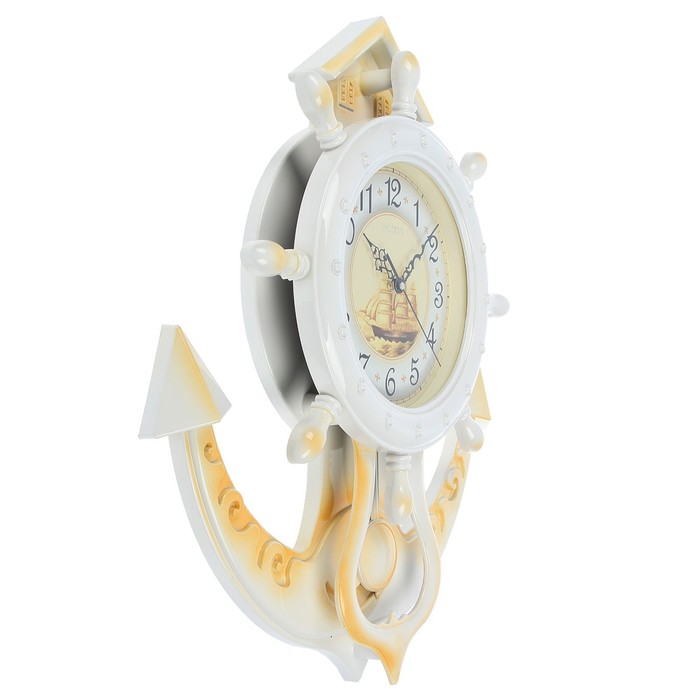 Часы настенные "Штурвал и якорь", белые с жёлтой патиной