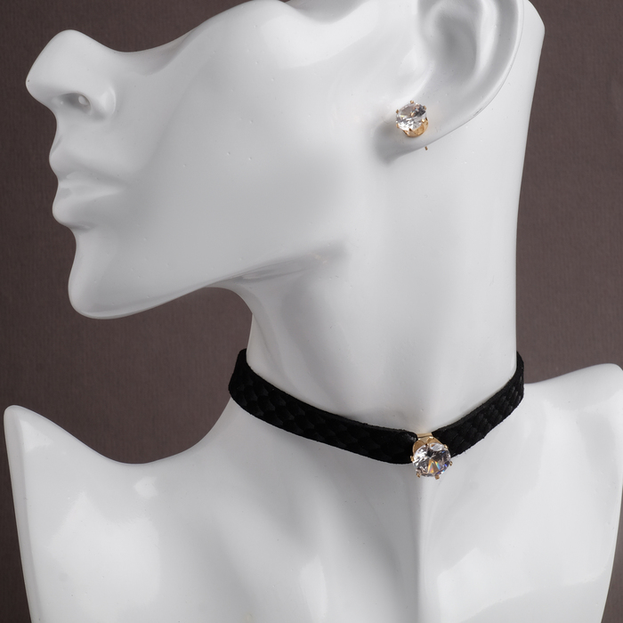 Набор 2 предмета: серьги, чокер "Циркон", таблетка, цвет бело-золотой в черном