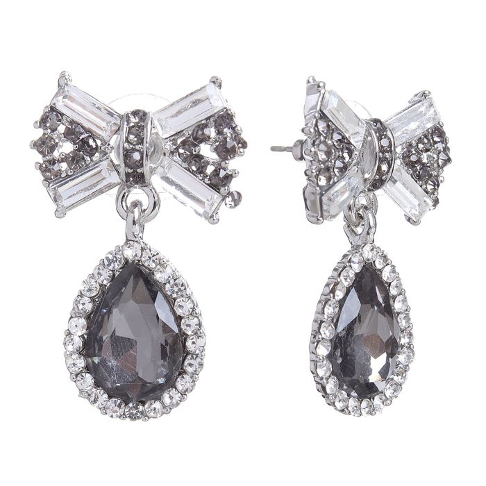 Серьги со стразами "Капля кокетства" бантик, цвет бело-серый в серебре
