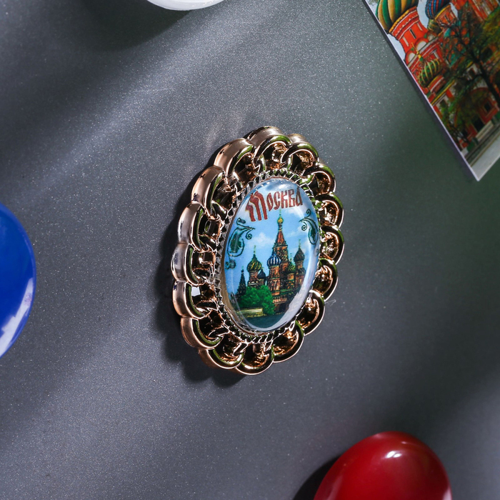 Магнит с фигурной рамкой «Москва. Собор Василия Блаженного»