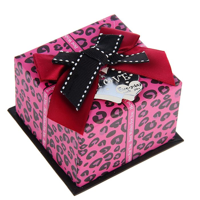 Коробка подарочная "Кружочки", цвет розовый, 8,5 х 8,5 х 5,5 см