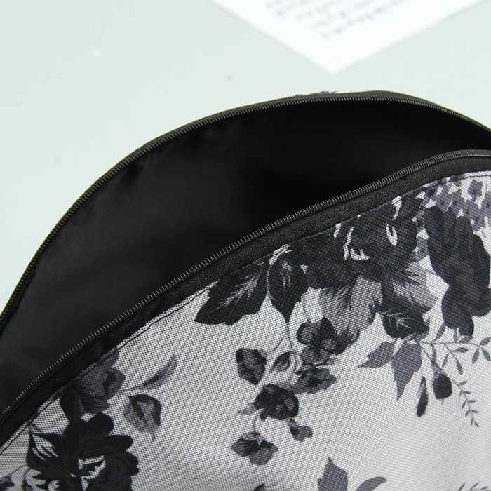 Косметичка простая на молнии, 1 отдел, цвет серый/чёрный