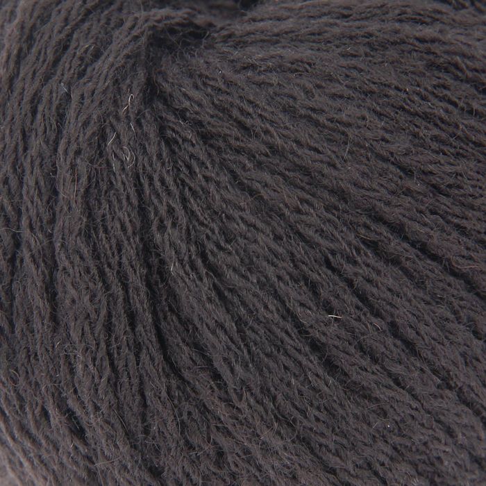 Пряжа "Альпака шикарная" 25% альпака, 75% акрил объёмный 90м/50гр (02-Черный)