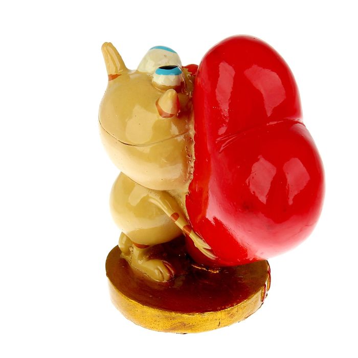 Сувенир "Котофей влюблённый с сердечком"