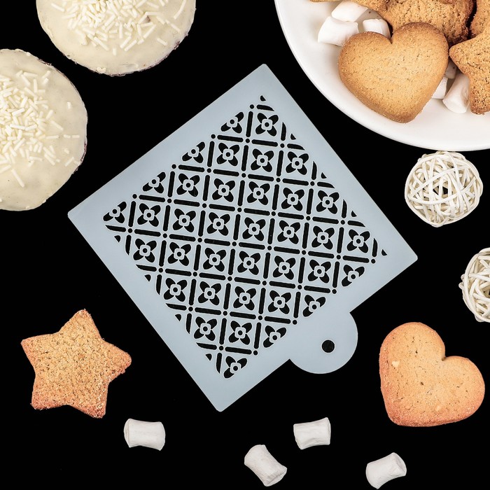 Трафарет для выпечки 11,5х10 см "Цветочная канва"