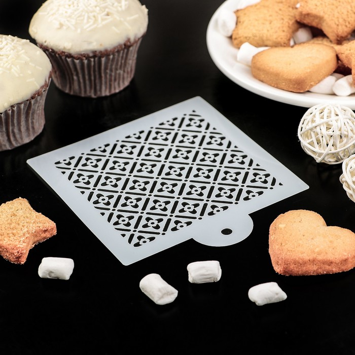 Трафарет для выпечки 11,5х10 см "Цветочная канва"