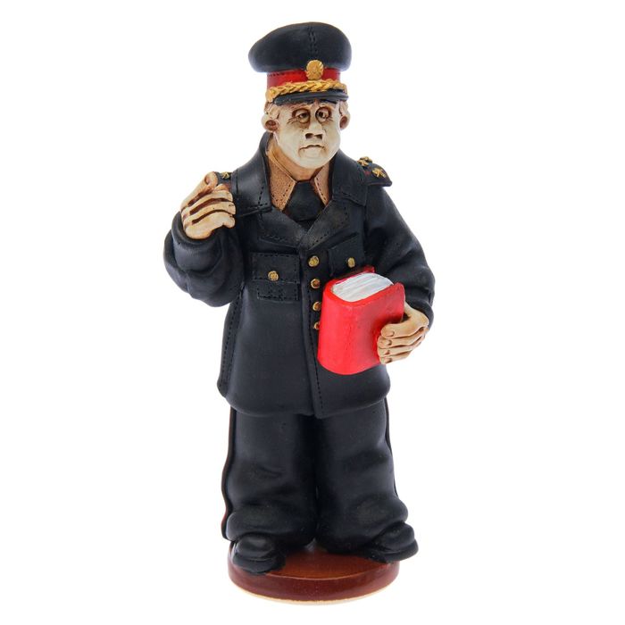 Статуэтка "Пожарный в парадной форме с книгой" микс