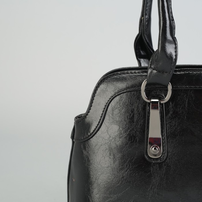 Сумка женская на молнии, 1 отдел с перегородкой, 2 наружных кармана, цвет чёрный