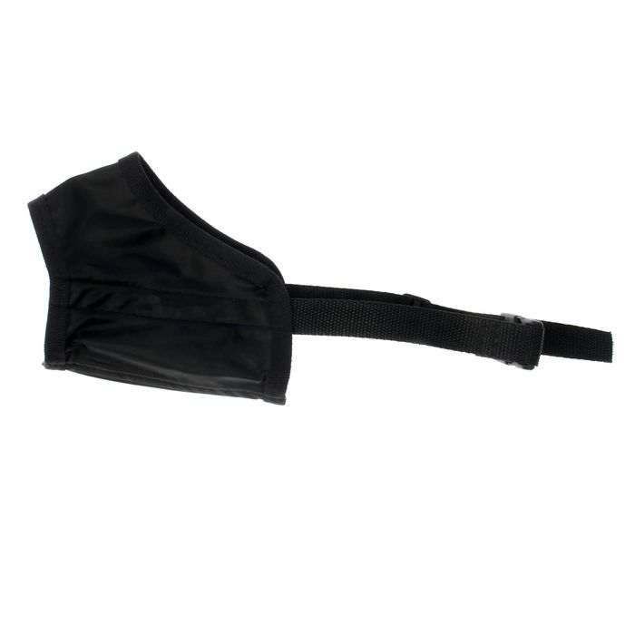 Намордник нейлоновый "Эконом" №4, длина по носу 6,8 см, обхват морды 21 см (доберман)