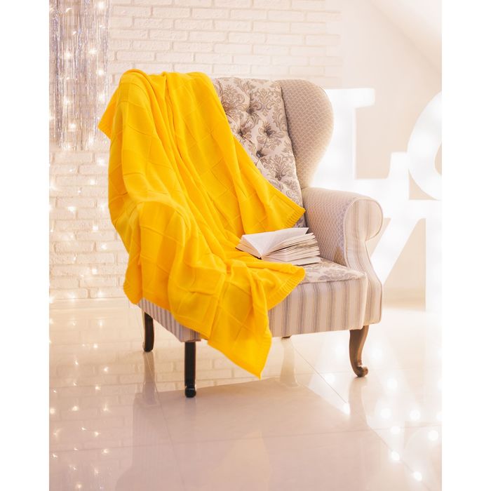 Вязаный плед "Этель" размер 130х180, цвет горчичный