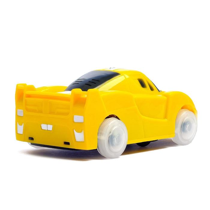 Машина "Гонка", световые и звуковые эффекты, работает от батареек, цвета МИКС