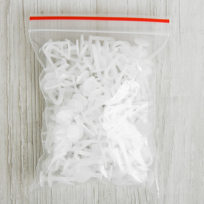 Крючок-гвоздик для штор с замком, цвет белый