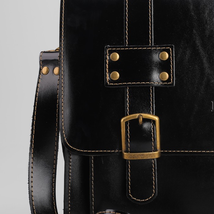 Портфель мужской, 1 отдел, 3 наружных кармана, длинный ремень, цвет коричневый