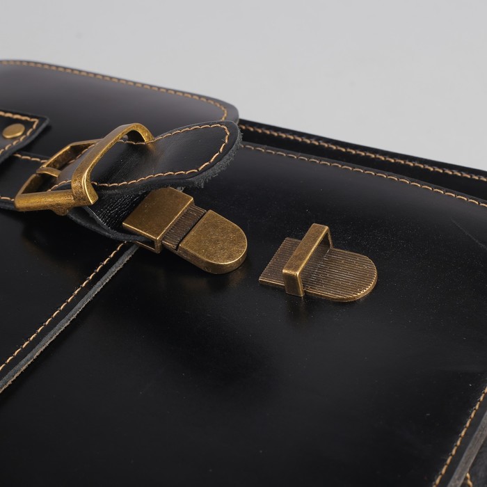 Портфель мужской, 1 отдел, 3 наружных кармана, длинный ремень, цвет коричневый