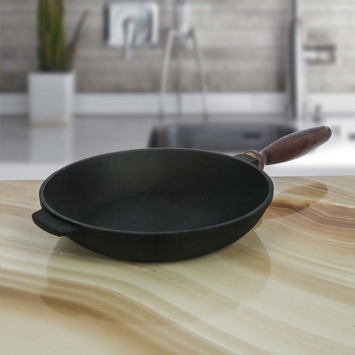 Сковорода 24 см с деревянной ручкой