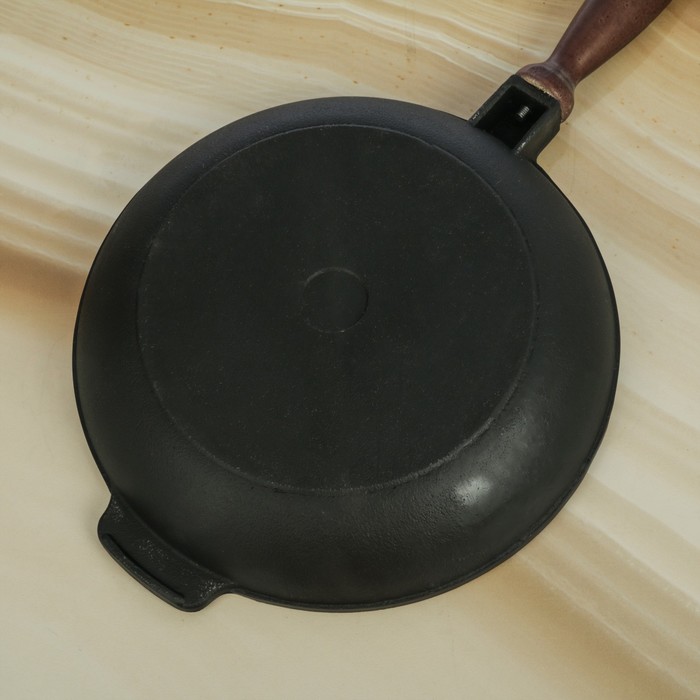 Сковорода 24 см с деревянной ручкой