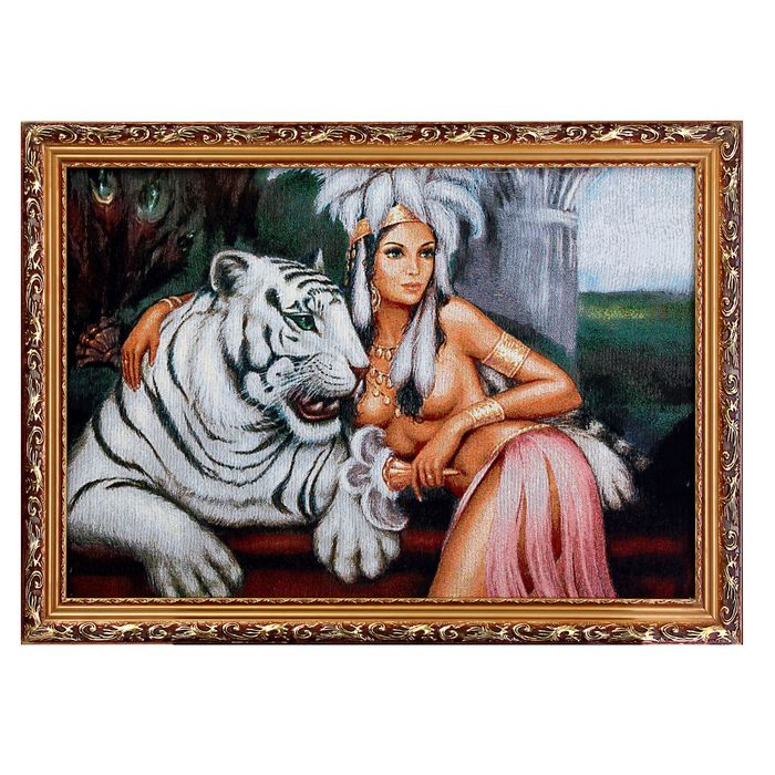Гобеленовая картина "Красавица с белым тигром на тахте"