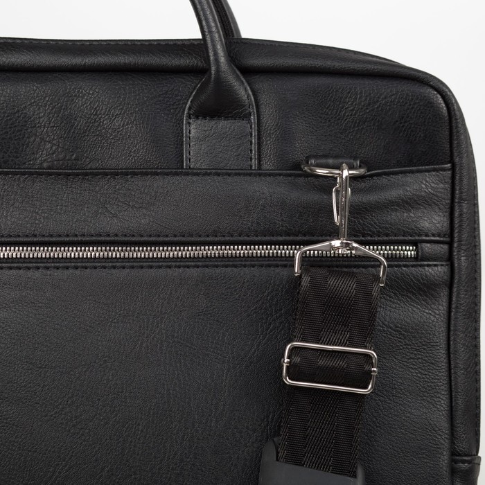 Сумка мужская на молнии, 1 отдел, 3 наружных кармана, длинный ремень, цвет чёрный