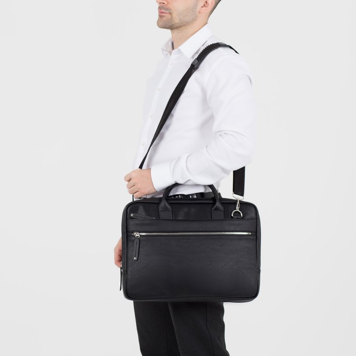 Сумка мужская на молнии, 1 отдел, 3 наружных кармана, длинный ремень, цвет чёрный