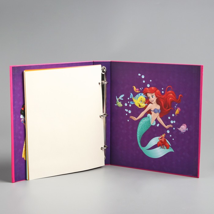 Фотокнига в твёрдой обложке на металлических кольцах с наклейками "Волшебство вокруг" , Принцессы