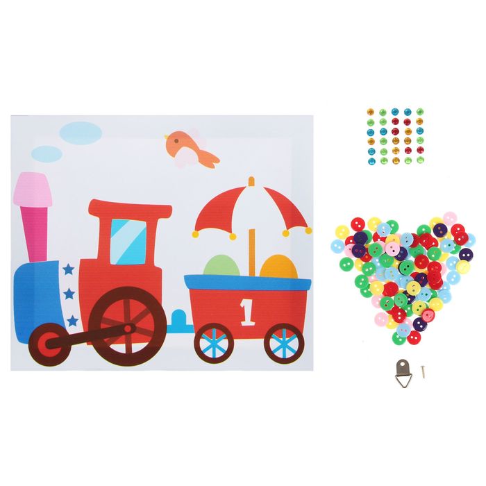 Аппликация на холсте пуговицами и стразами "Паровозик"