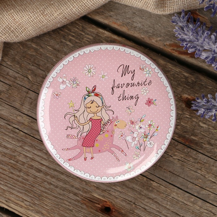 Шкатулка круг "Девочка на пони"