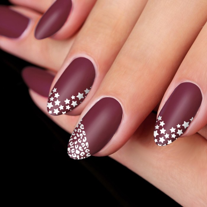 Трафареты для ногтей "Звезды и животные", 12шт