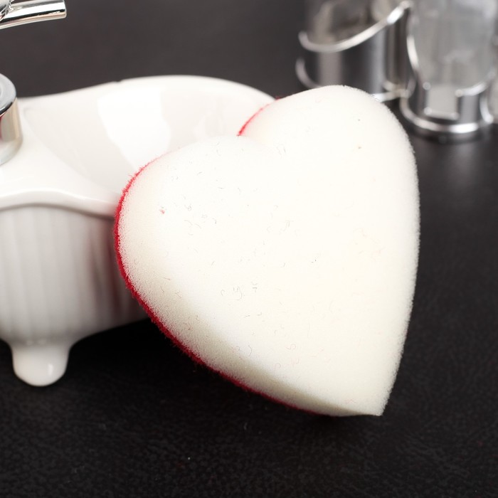 Губка для мытья посуды со скрабером "Сердце"