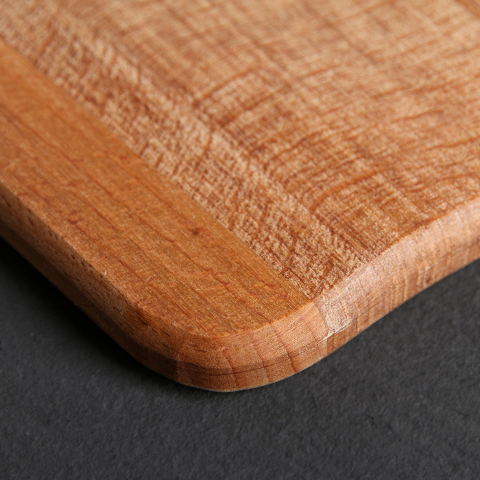 Доска разделочная, с ручкой средняя